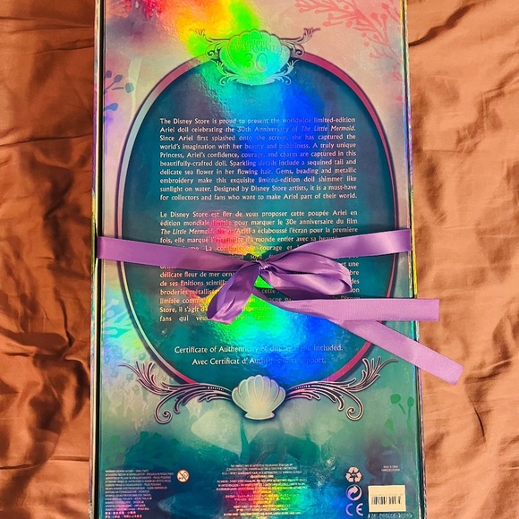 Disney Store - Little Mermaid 30th Anniversary Limited Edition 17" Ariel Doll - Picture 2 of 4